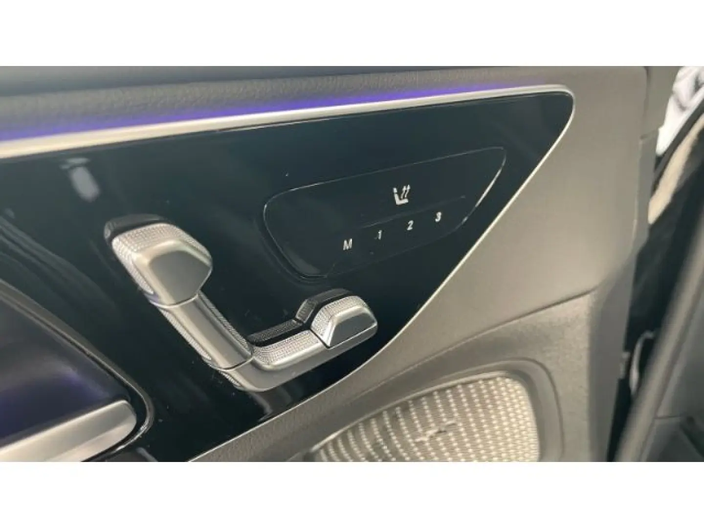 C 220 AMG Navi Pano LED 360  Night-Paket Keyless