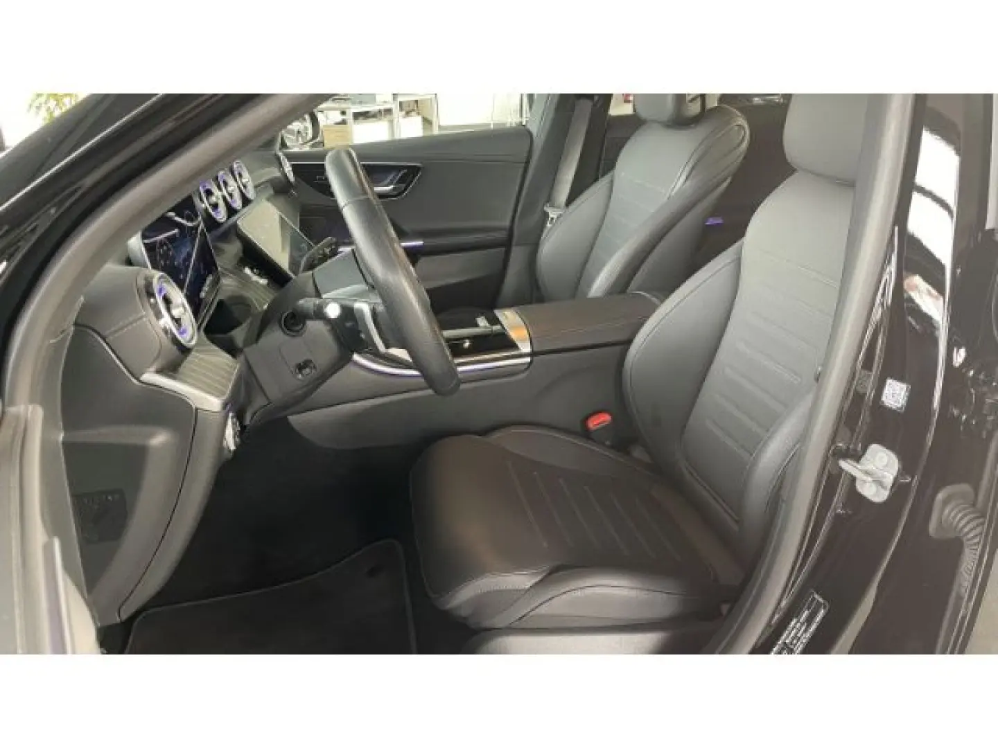 C 220 AMG Navi Pano LED 360  Night-Paket Keyless