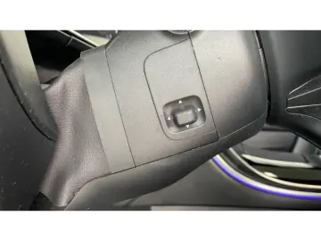 C 220 AMG Navi Pano LED 360  Night-Paket Keyless