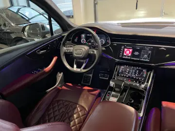 SQ7 4.0 TFSI quattro PANO LASER 360  AHK 7 SITZE