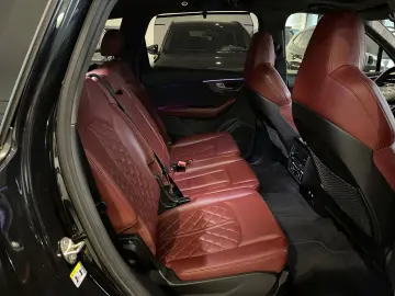 SQ7 4.0 TFSI quattro PANO LASER 360  AHK 7 SITZE