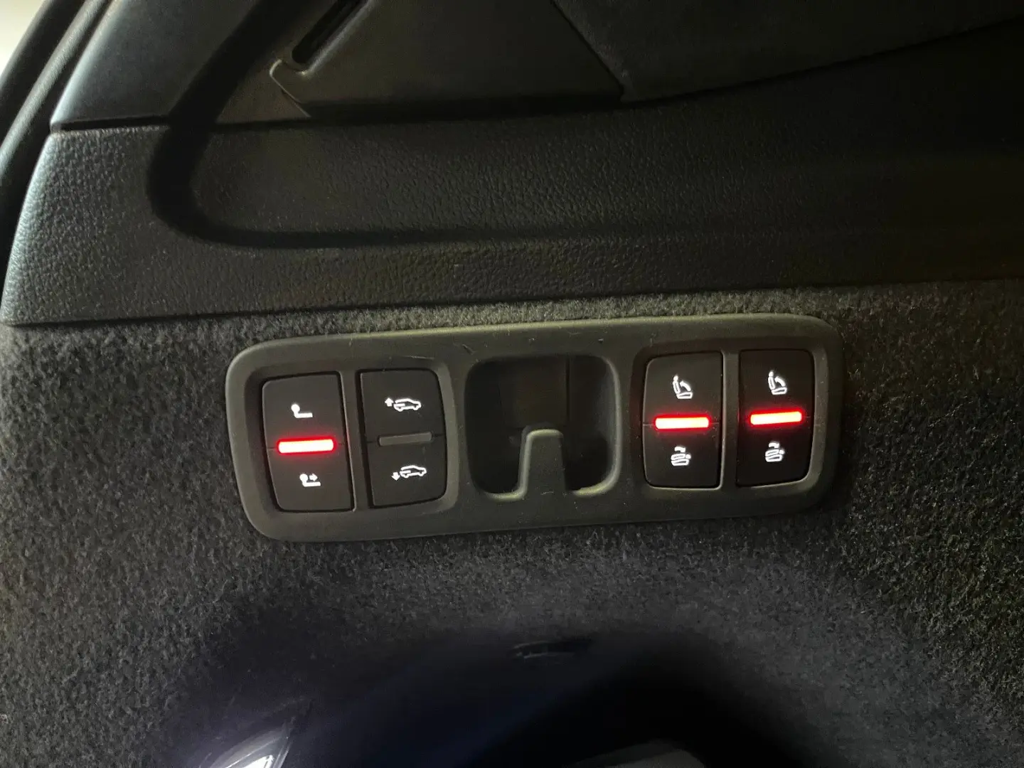 SQ7 4.0 TFSI quattro PANO LASER 360  AHK 7 SITZE