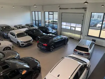 SQ7 4.0 TFSI quattro PANO LASER 360  AHK 7 SITZE