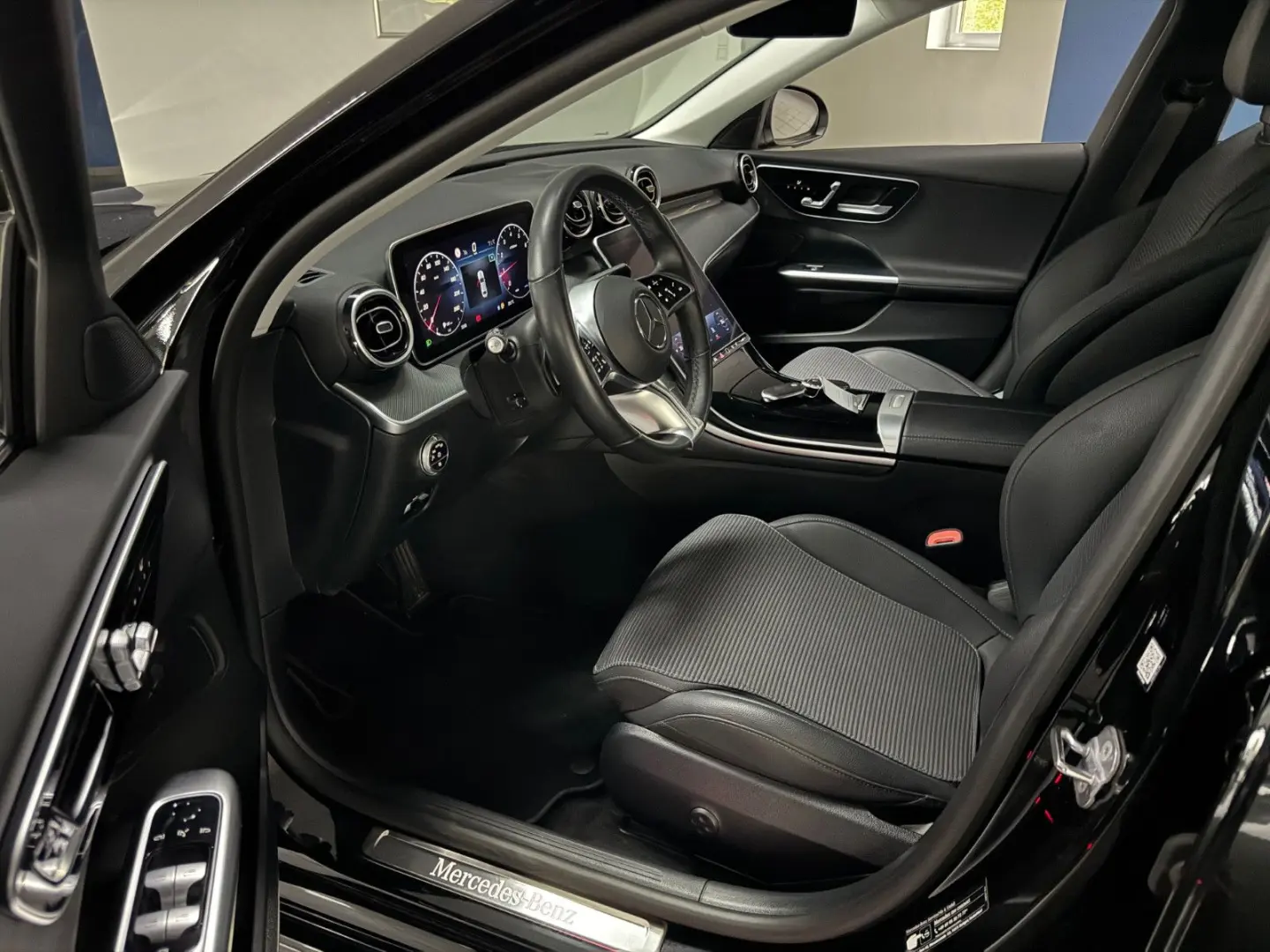 C 180 AVANTGARDE 360 CAM Memory CarPlay