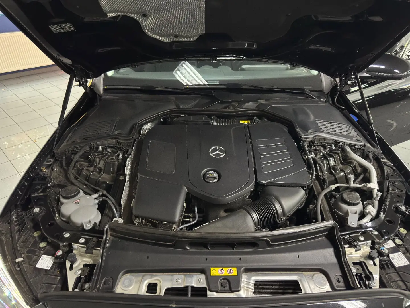 C 180 AVANTGARDE 360 CAM Memory CarPlay