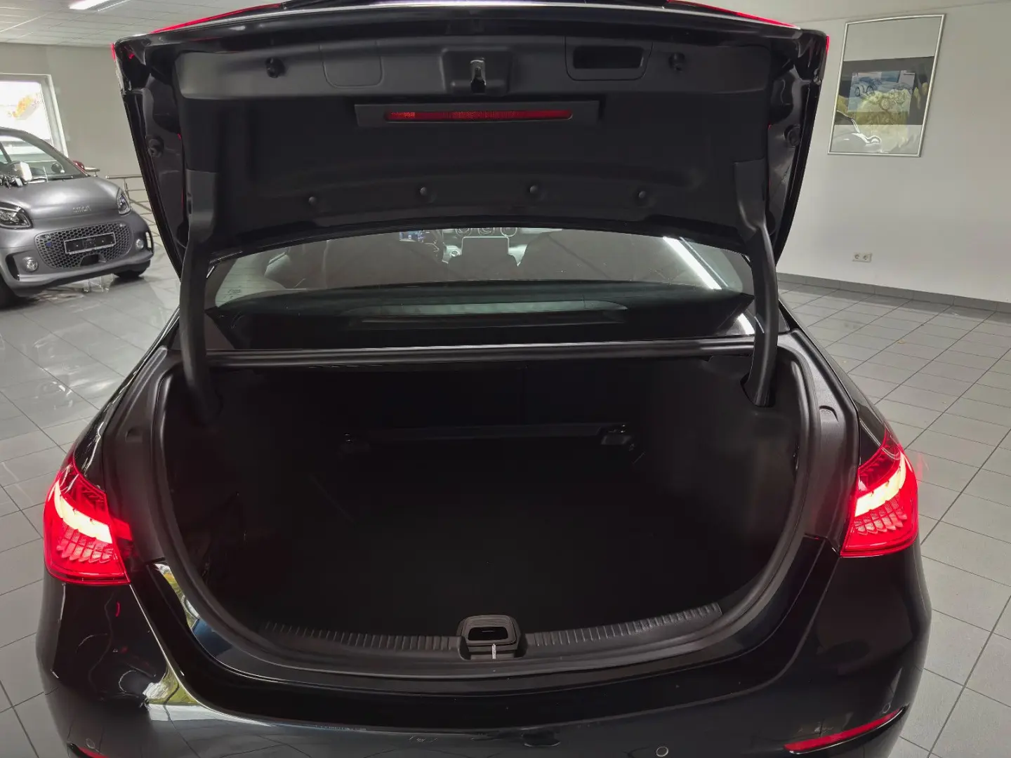 C 180 AVANTGARDE 360 CAM Memory CarPlay