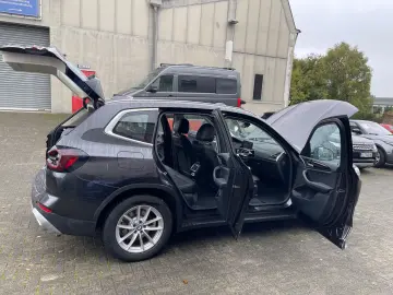 X3 xDrive 20 d LEDER NAVI AUT. NEUES MODELL
