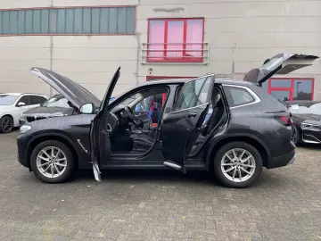X3 xDrive 20 d LEDER NAVI AUT. NEUES MODELL