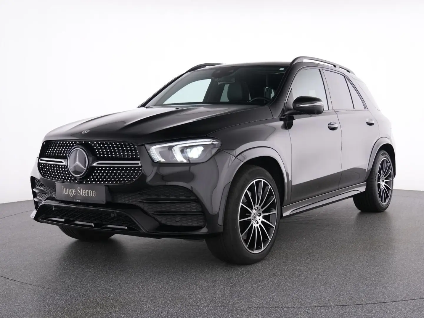 GLE 400 d 4M AMG MBUX Pano Airm Keyl Burm AHK 21