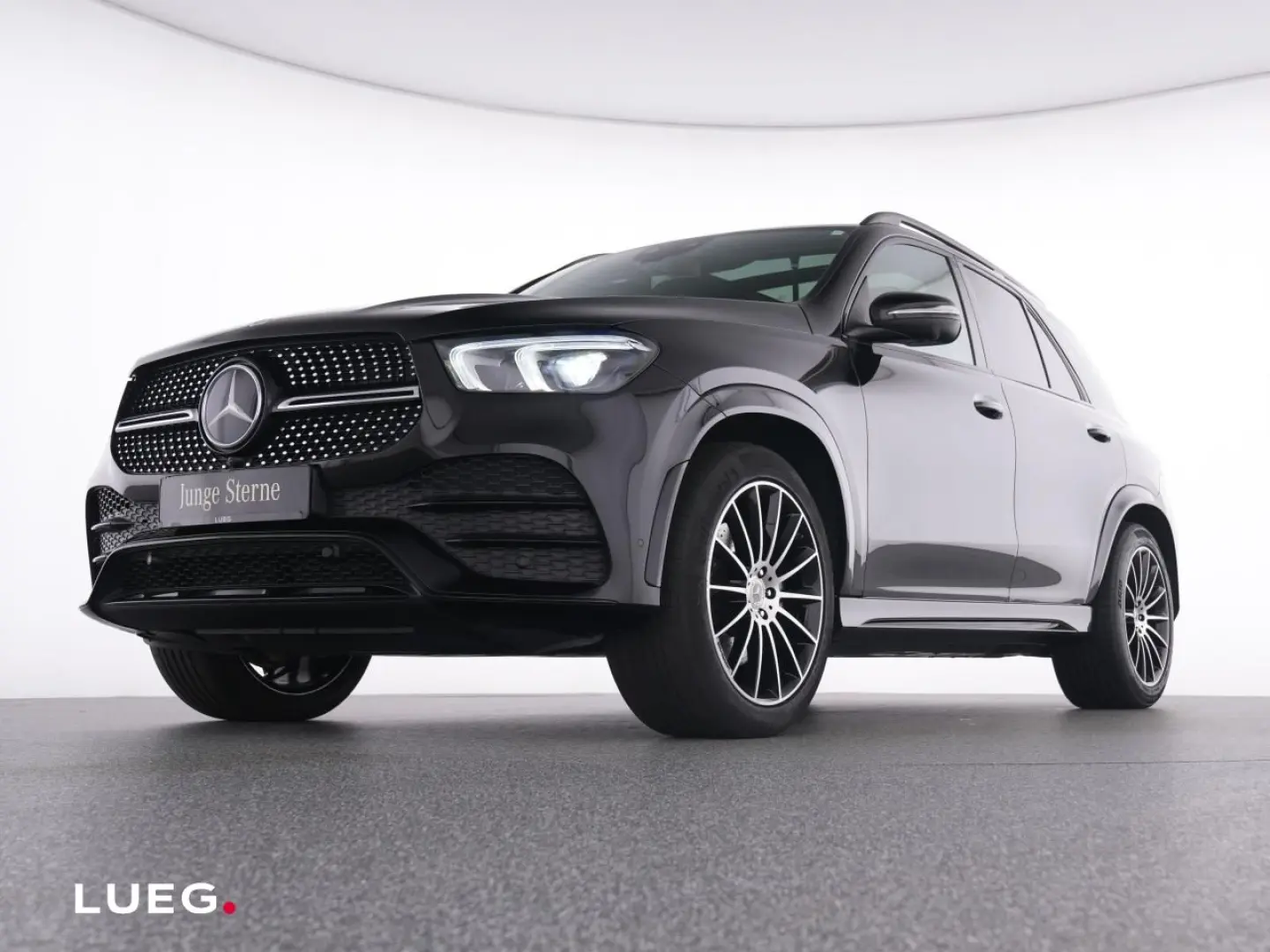 GLE 400 d 4M AMG MBUX Pano Airm Keyl Burm AHK 21