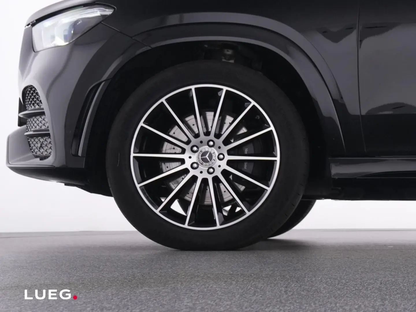 GLE 400 d 4M AMG MBUX Pano Airm Keyl Burm AHK 21