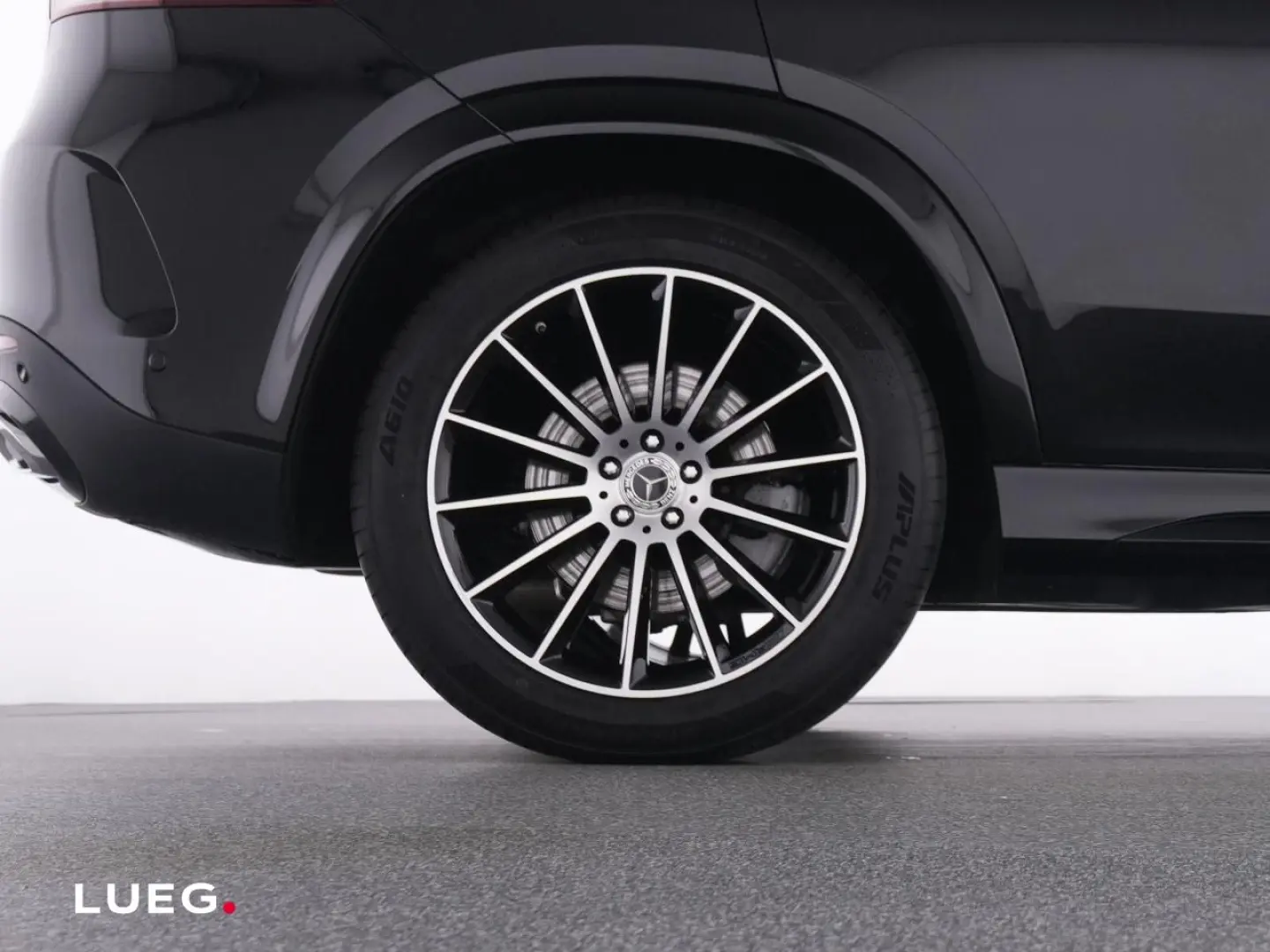 GLE 400 d 4M AMG MBUX Pano Airm Keyl Burm AHK 21