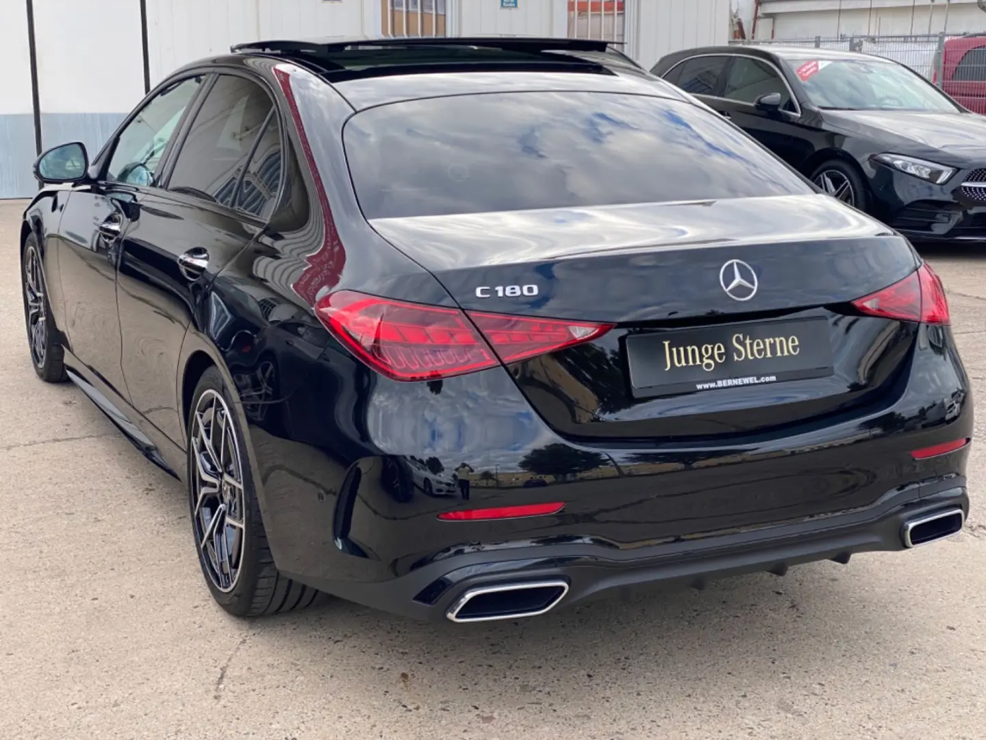C180 AMG Pano_360_Leder_Memory_Keyless_DigitalLi