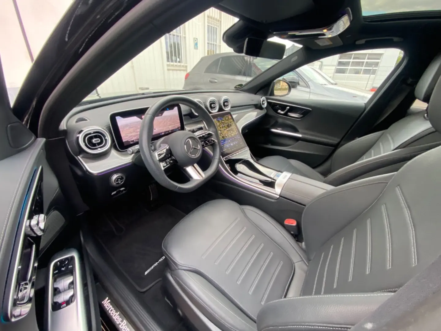 C180 AMG Pano_360_Leder_Memory_Keyless_DigitalLi