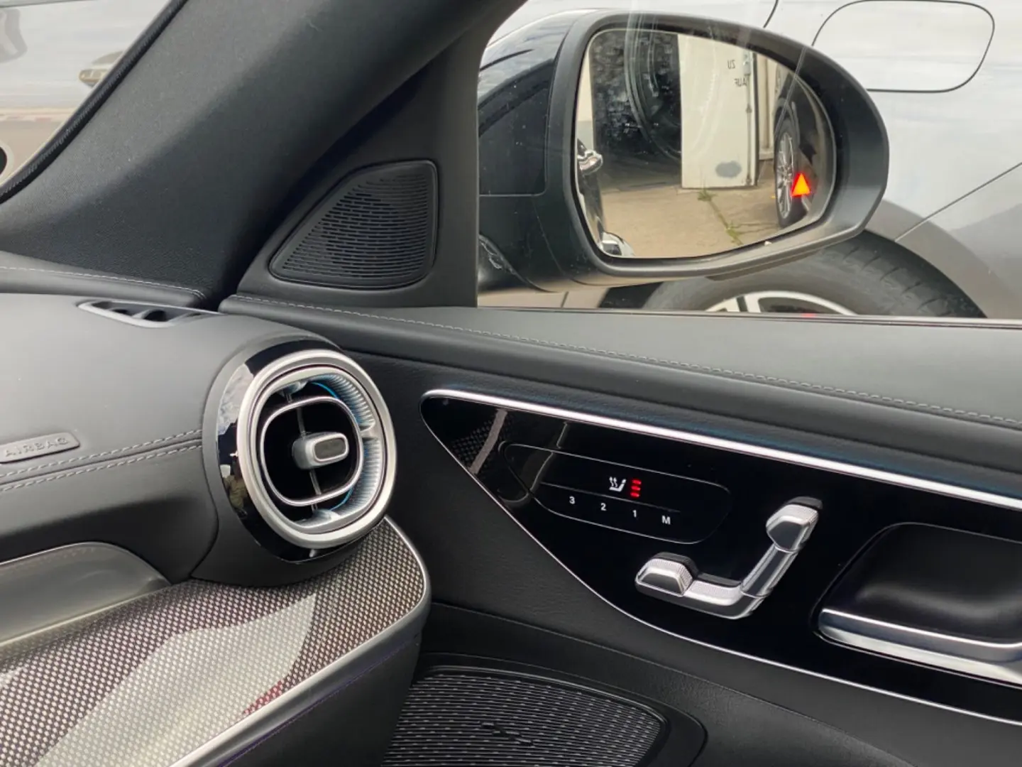 C180 AMG Pano_360_Leder_Memory_Keyless_DigitalLi