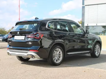 X3 xDrive20d Navi LED ACC Sportsitze AHK Kamera