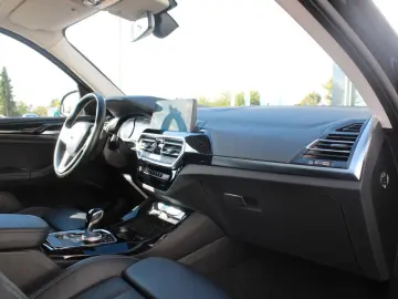 X3 xDrive20d Navi LED ACC Sportsitze AHK Kamera