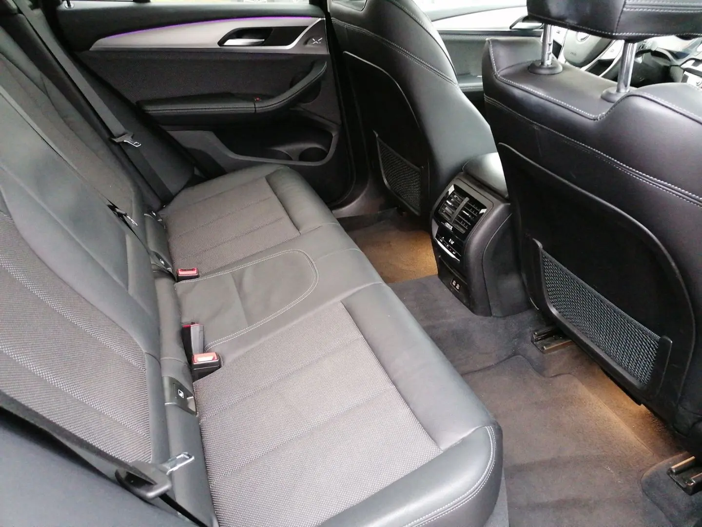 X3 xDrive20d xLine 18'' AHK Navi HuD Hifi Parkin