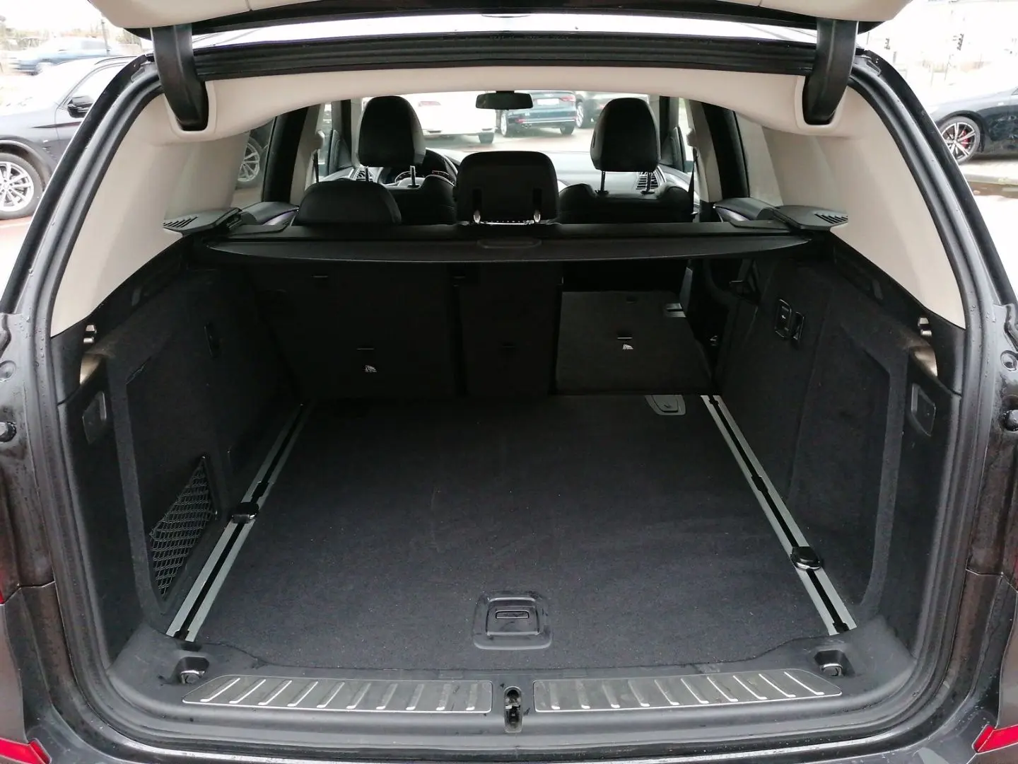 X3 xDrive20d xLine 18'' AHK Navi HuD Hifi Parkin