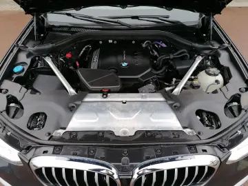 X3 xDrive20d xLine 18'' AHK Navi HuD Hifi Parkin