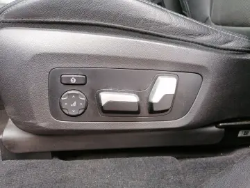 X3 xDrive20d xLine 18'' AHK Navi HuD Hifi Parkin