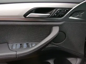 X3 xDrive20d xLine 18'' AHK Navi HuD Hifi Parkin