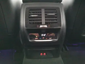 X3 xDrive20d xLine 18'' AHK Navi HuD Hifi Parkin