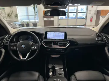 X3 xDrive 20d Aut Navi AHK ParkAss SportSitze