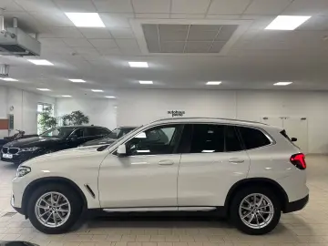 X3 xDrive 20d Aut Navi AHK ParkAss SportSitze