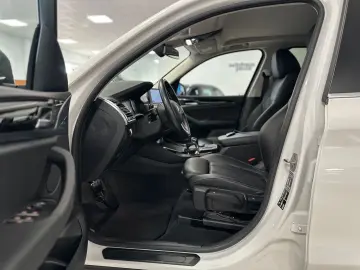 X3 xDrive 20d Aut Navi AHK ParkAss SportSitze