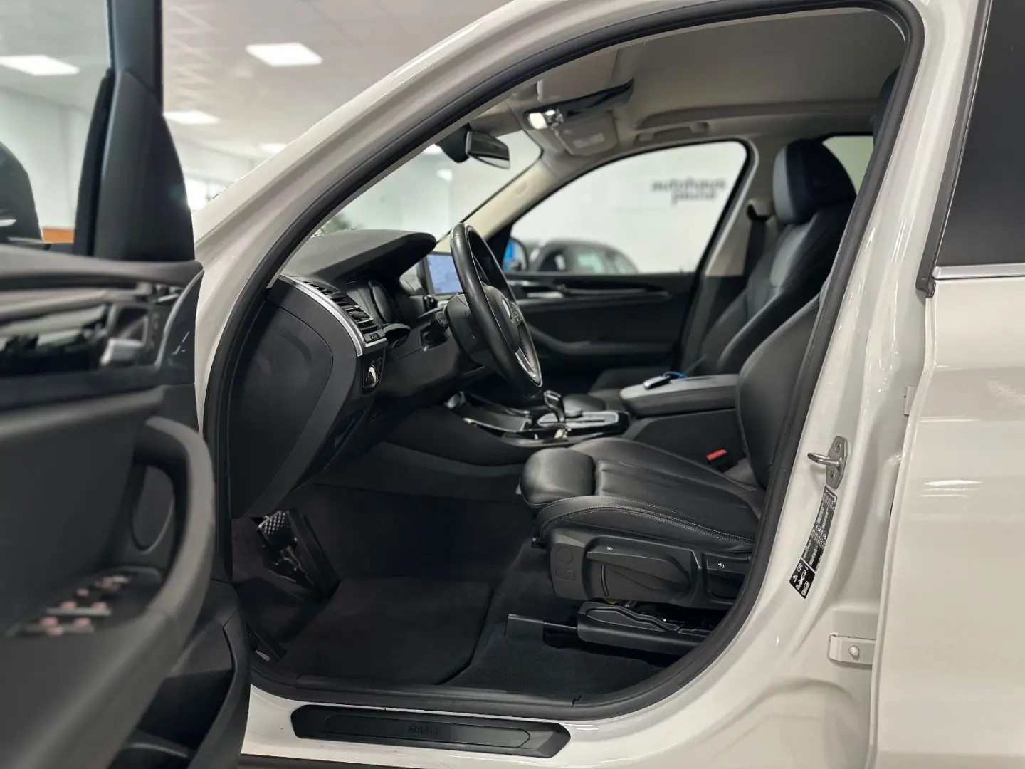 X3 xDrive 20d Aut Navi AHK ParkAss SportSitze