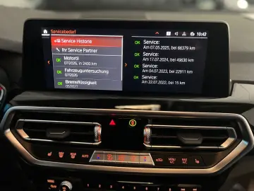 X3 xDrive 20d Aut Navi AHK ParkAss SportSitze