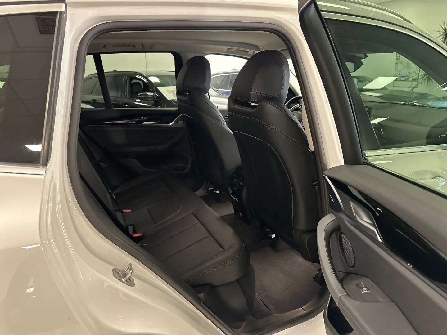 X3 xDrive 20d Aut Navi AHK ParkAss SportSitze