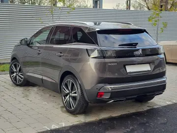 Peugeot 3008 PHEV 300 EAT8 4X4 GT