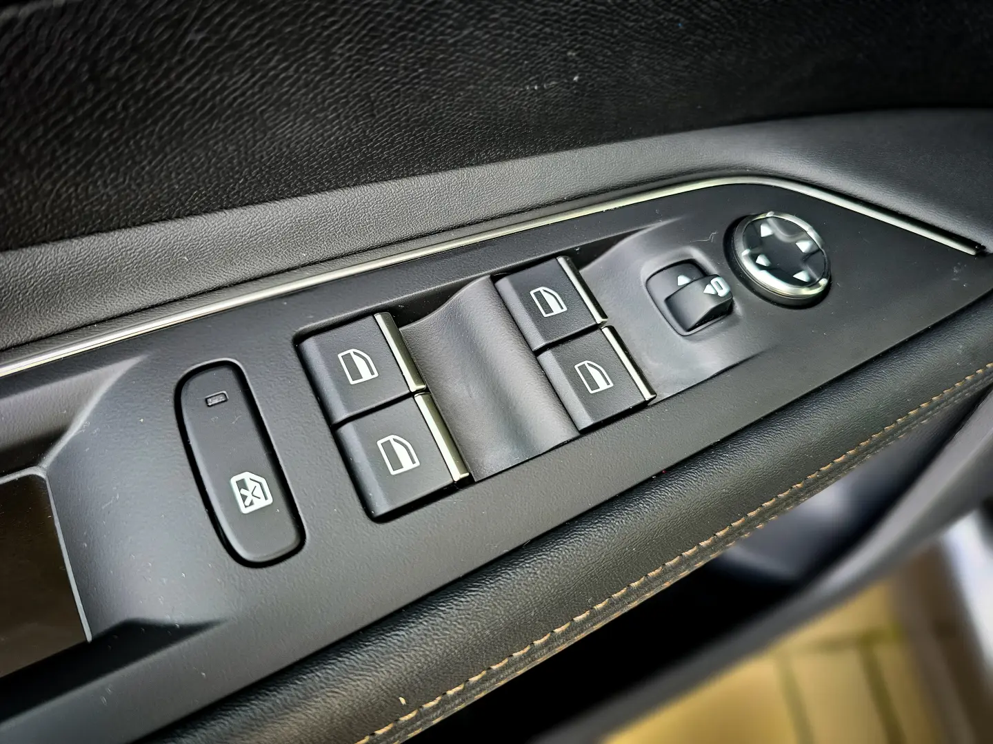 Peugeot 3008 PHEV 300 EAT8 4X4 GT