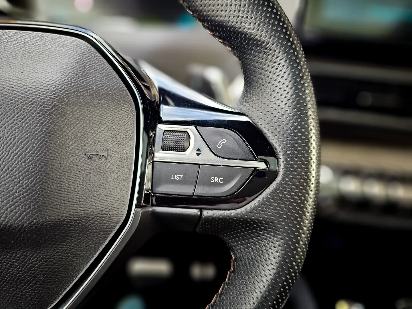 Peugeot 3008 PHEV 300 EAT8 4X4 GT