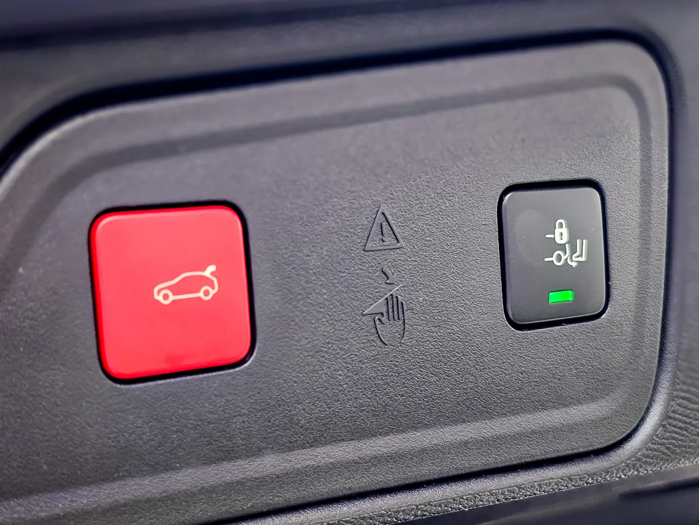 Peugeot 3008 PHEV 300 EAT8 4X4 GT