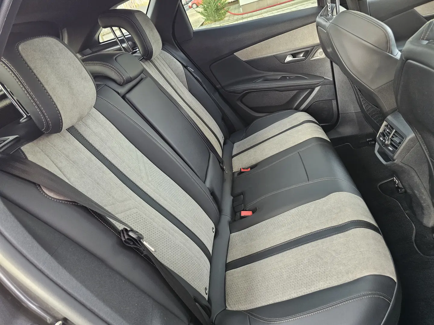 Peugeot 3008 PHEV 300 EAT8 4X4 GT