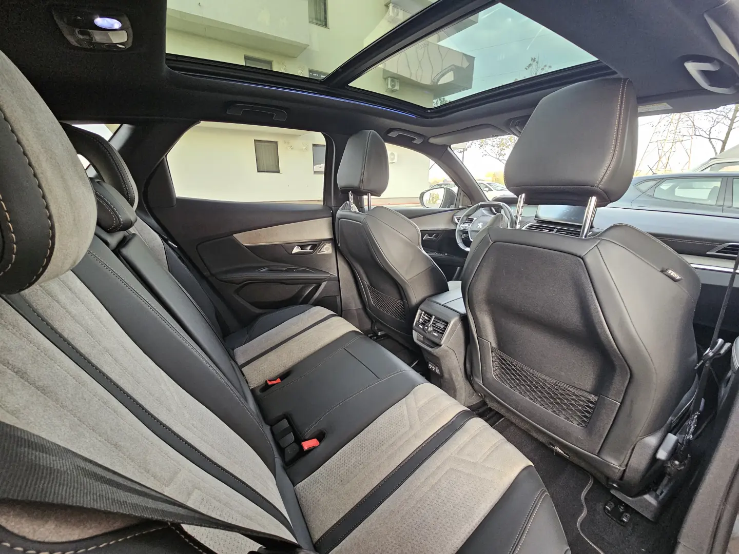 Peugeot 3008 PHEV 300 EAT8 4X4 GT