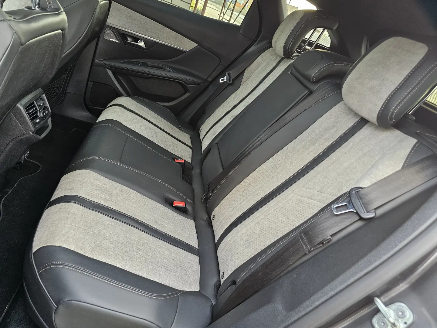 Peugeot 3008 PHEV 300 EAT8 4X4 GT