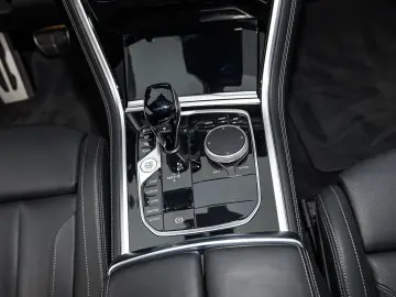 M850i xDrive Coupé M Technik Paket DA Prof. Lase