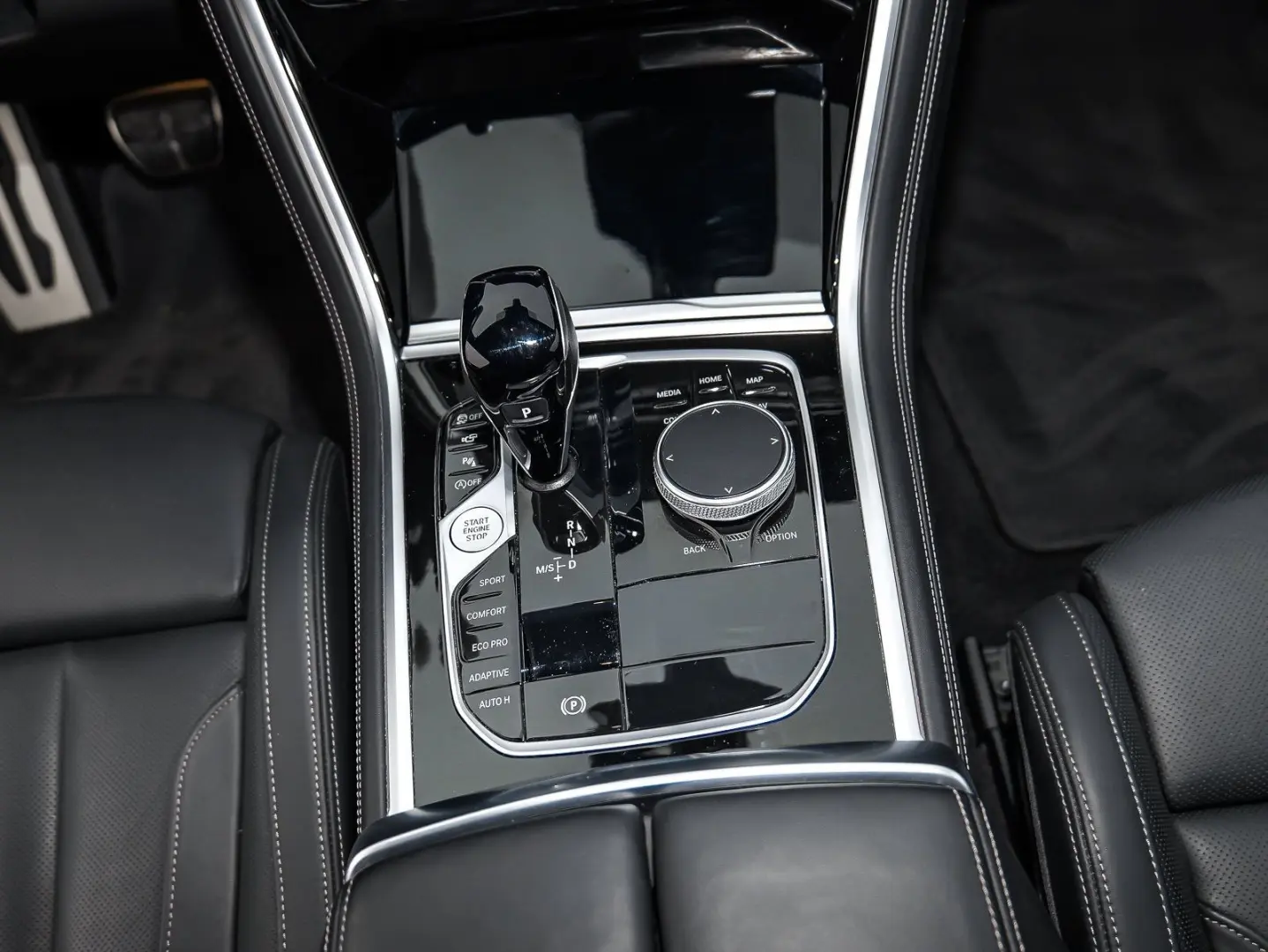 M850i xDrive Coupé M Technik Paket DA Prof. Lase