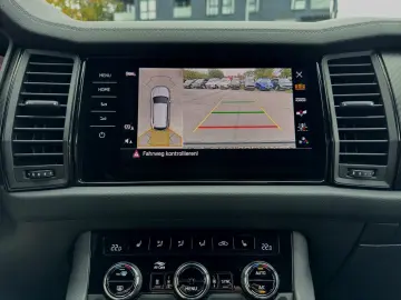 Kodiaq Sportline 2.0 TSI 4x4  NAVI AHK KAM STDHZ