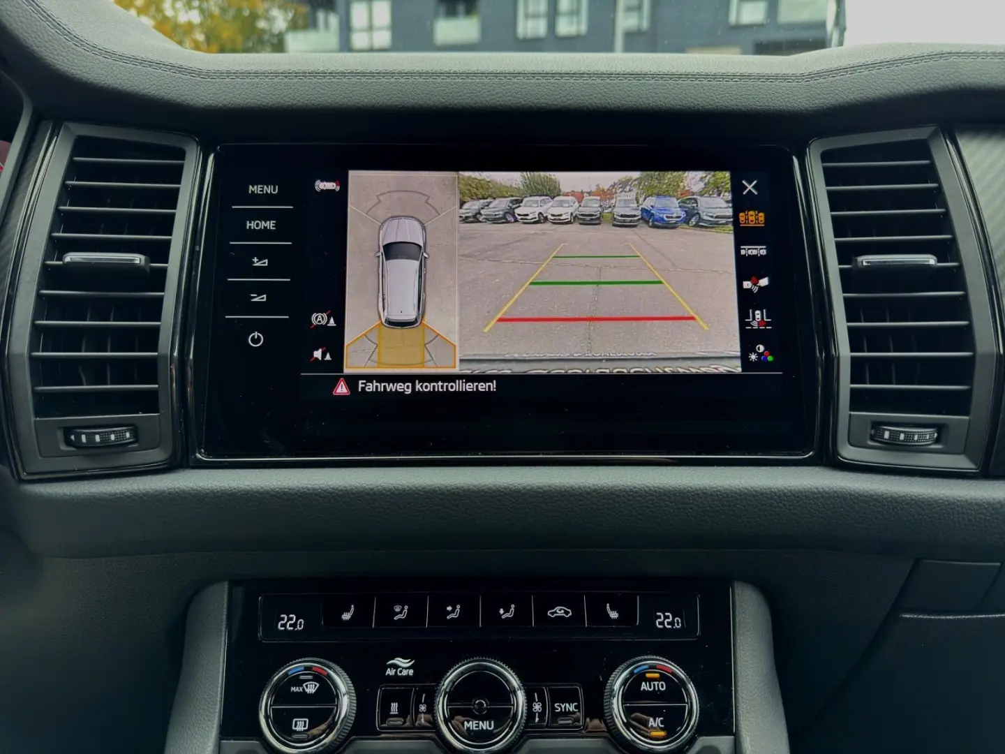 Kodiaq Sportline 2.0 TSI 4x4  NAVI AHK KAM STDHZ