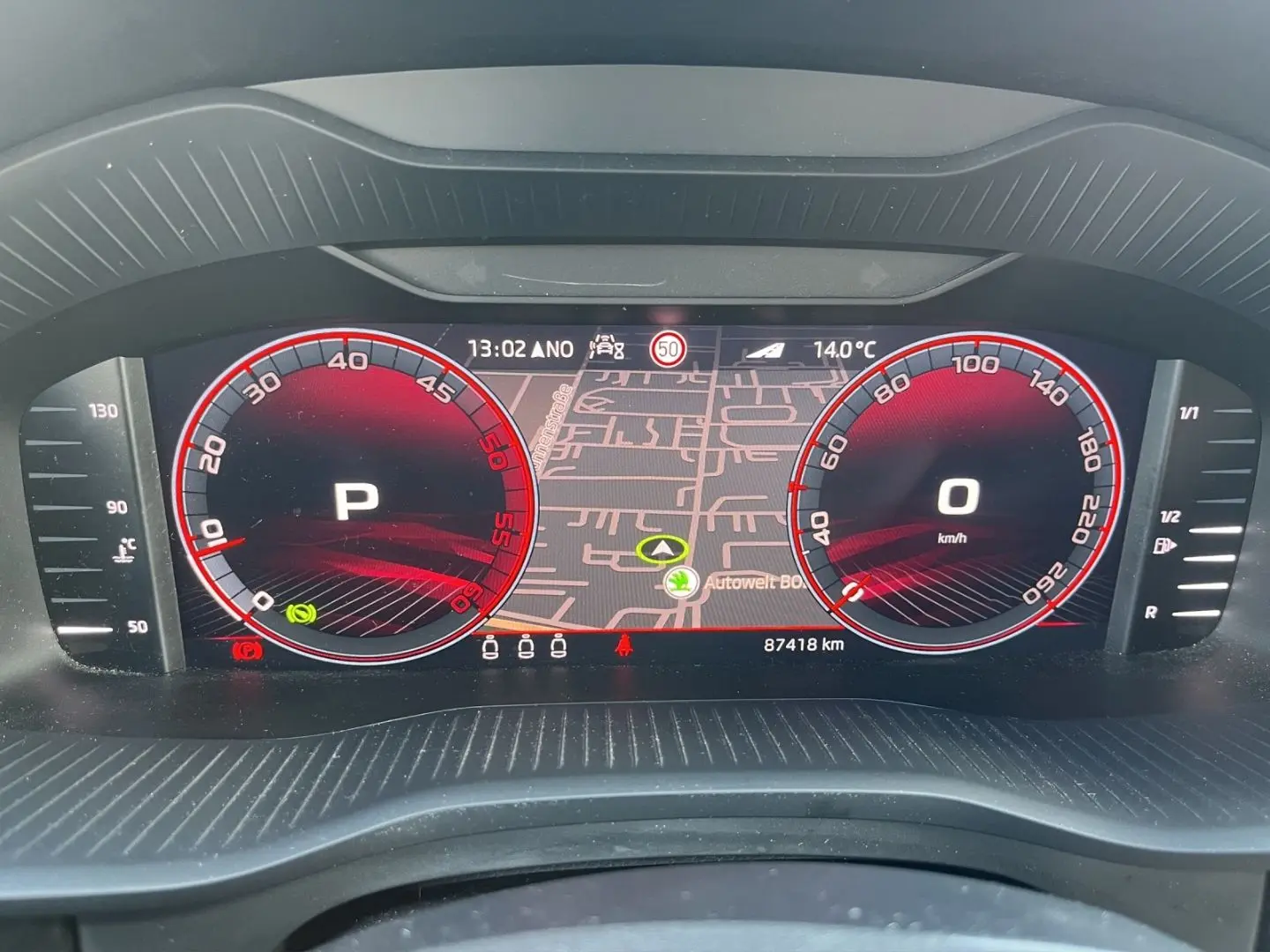 Kodiaq Sportline 4x4 2.0 TDI AHK Navi 360 Kamera