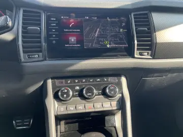 Kodiaq Sportline 4x4 2.0 TDI AHK Navi 360 Kamera
