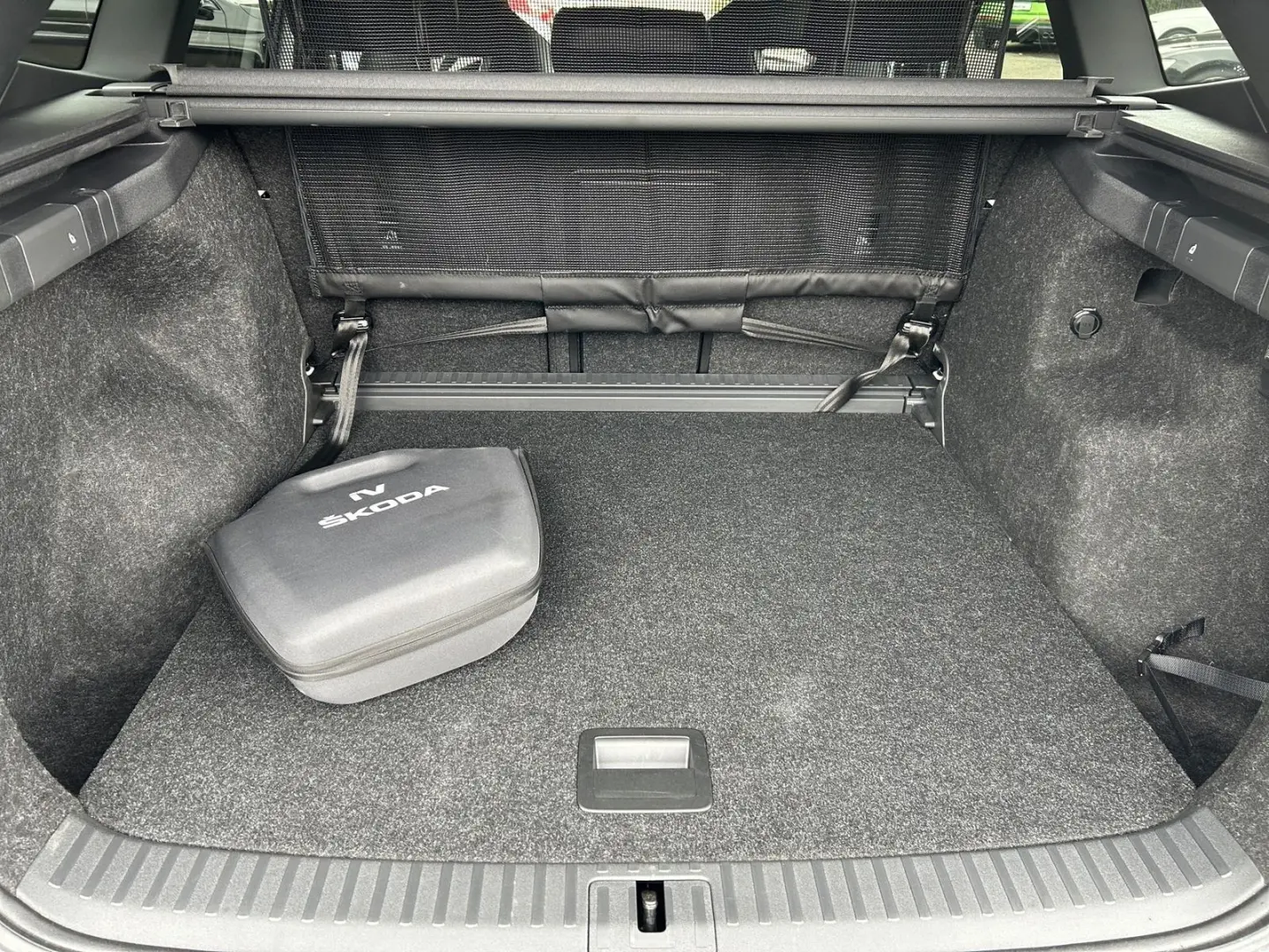 Enyaq 80 x Sportline  HEAD-UP MATRIX KAMERA NAVI