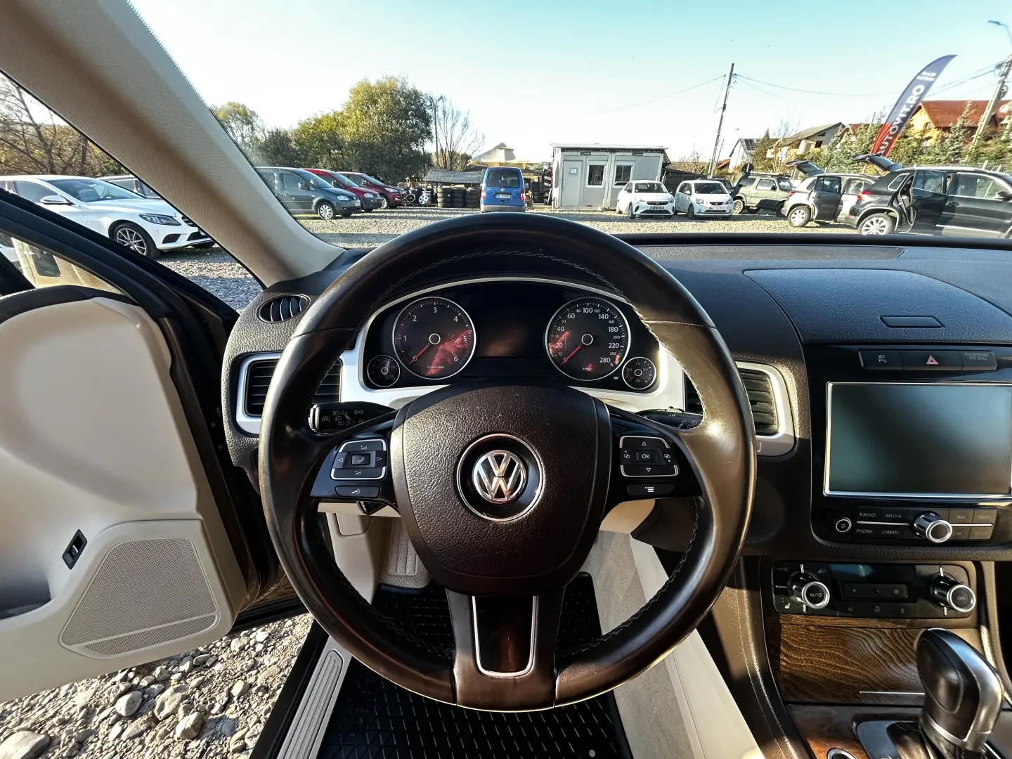 Volkswagen Touareg Full Option