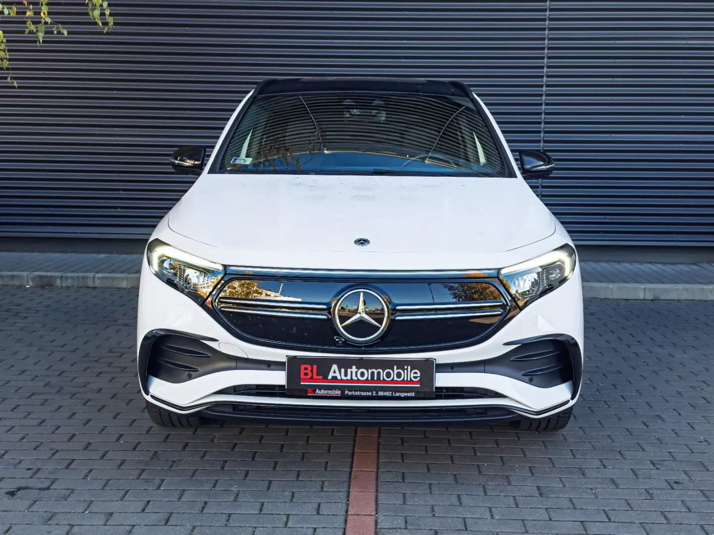 EQA 300 4Matic PANO.NIGHT.MEMORY.360 HUD