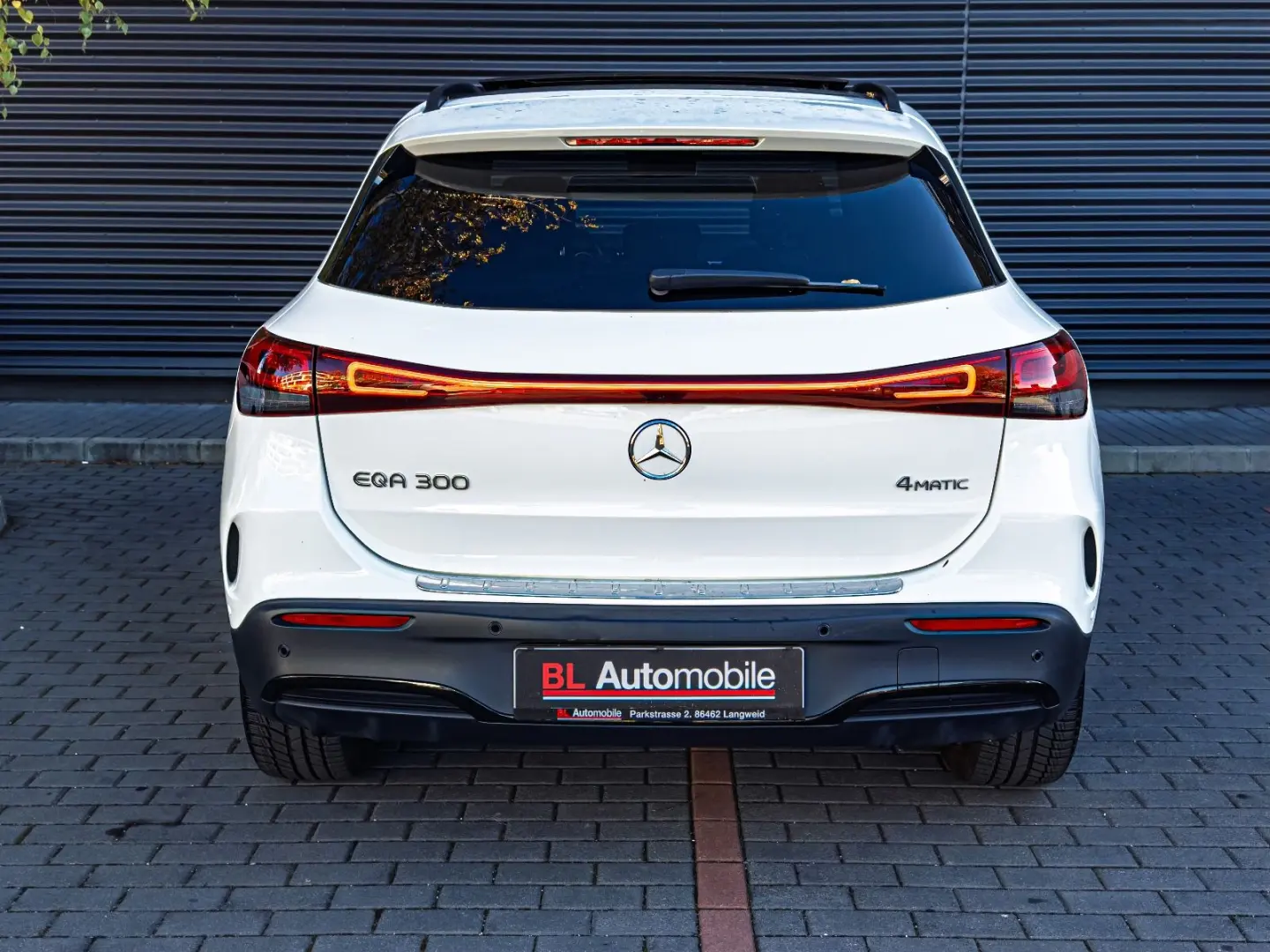 EQA 300 4Matic PANO.NIGHT.MEMORY.360 HUD